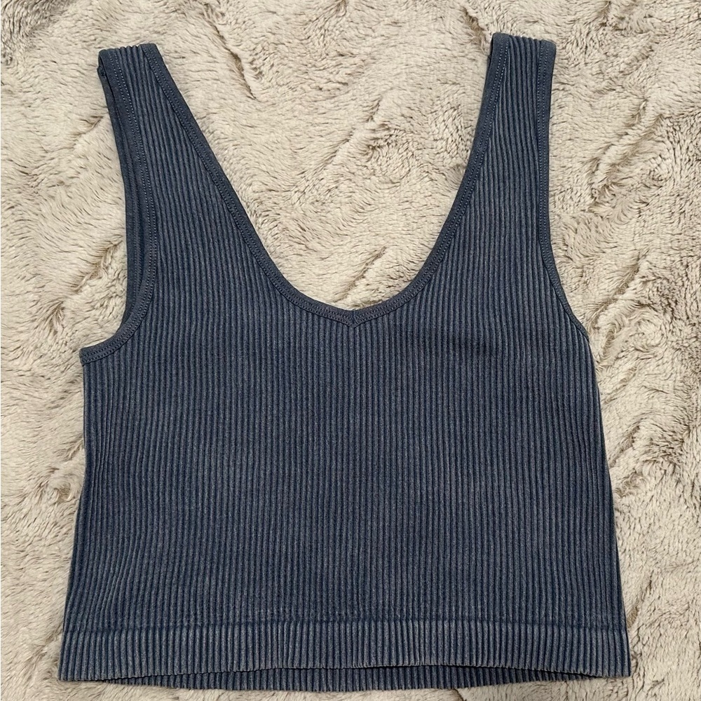 Workshop Republic Women’s Junior’s Ribbed Blue Crop Tank Top - Picture 3 of 8
